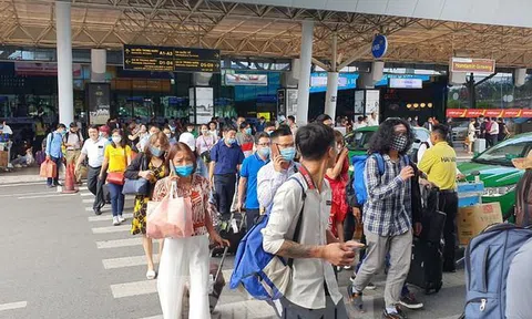 TPHCM đề xuất xây cầu vượt, hầm chui trước sân bay Tân Sơn Nhất